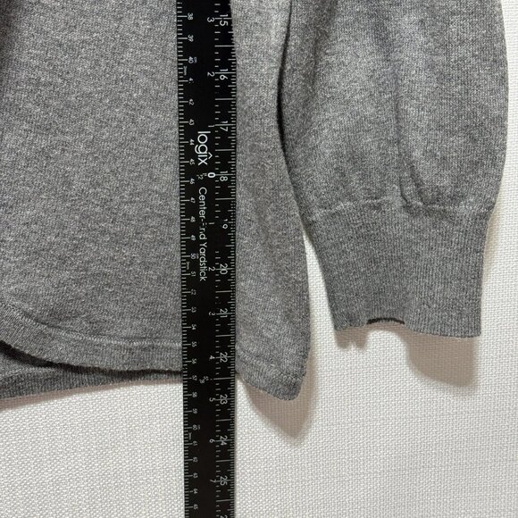 GH Bass & Co Cardigan Sweater Womens Large Gray Button V Neck Ruffle Preppycore - Picture 9 of 10